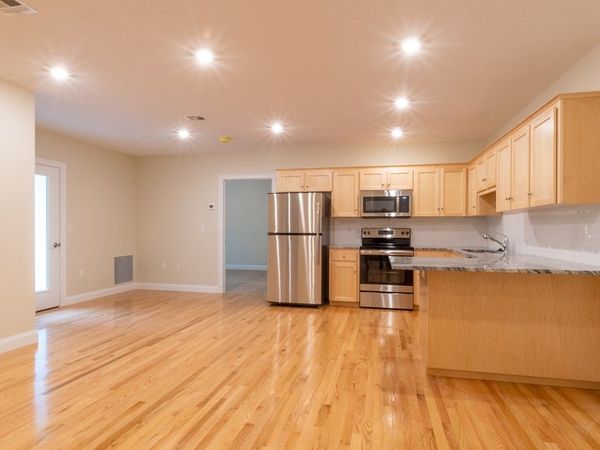 80 North Meadows Road, Unit 105, Medfield, MA 02052