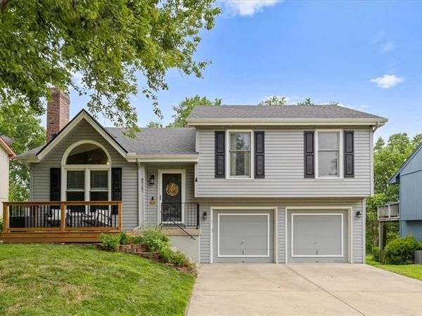 9717 NW 86th Terrace, Kansas City, MO 64153