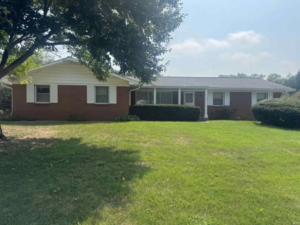 2410 GREYTWIG Drive, Kokomo, IN 46902