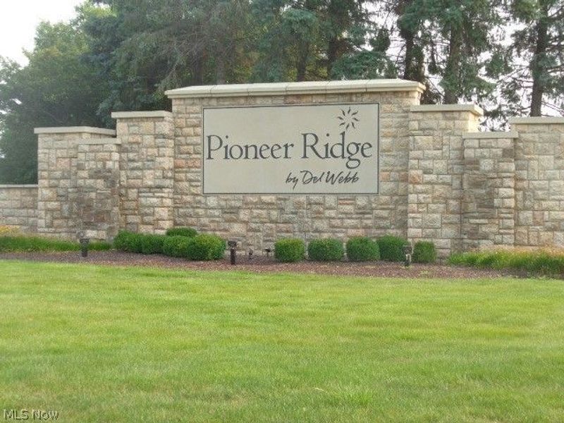 9345 Norwich Place, North Ridgeville, OH 44039 Photo 2