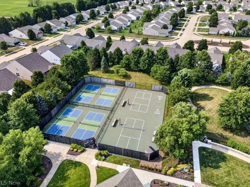 9345 Norwich Place, North Ridgeville, OH 44039 Photo 29