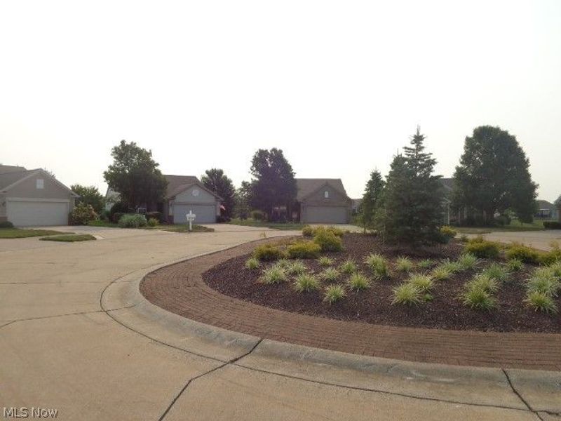 9345 Norwich Place, North Ridgeville, OH 44039 Photo 4