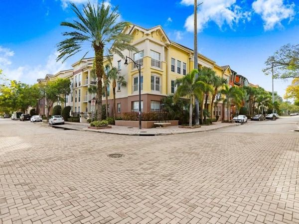 2440 W HORATIO STREET , Unit 1012, TAMPA, FL 33609