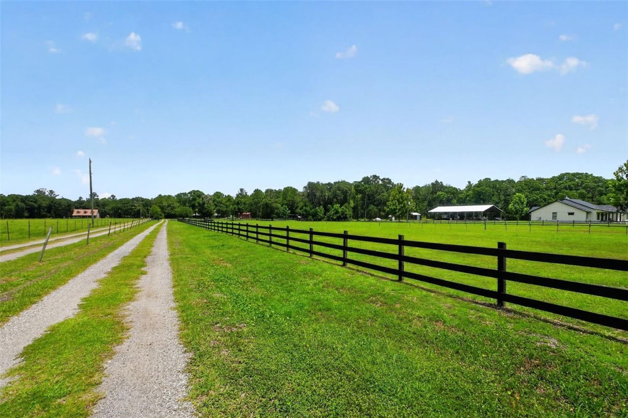 2527 NW County Road 225, Lawtey, FL 32058 Photo
