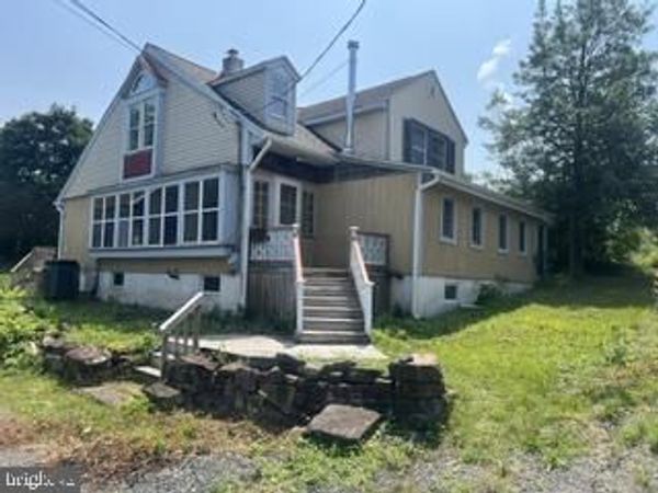 180 PLEASANTVIEW , POTTSTOWN, PA 19464