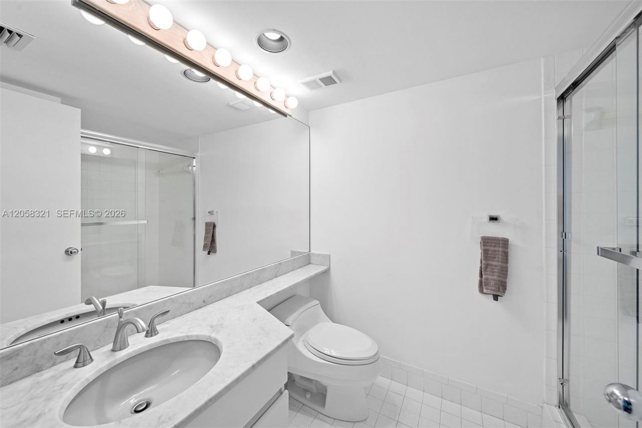 3748 NE 209th Ter, Aventura, FL 33180 Photo