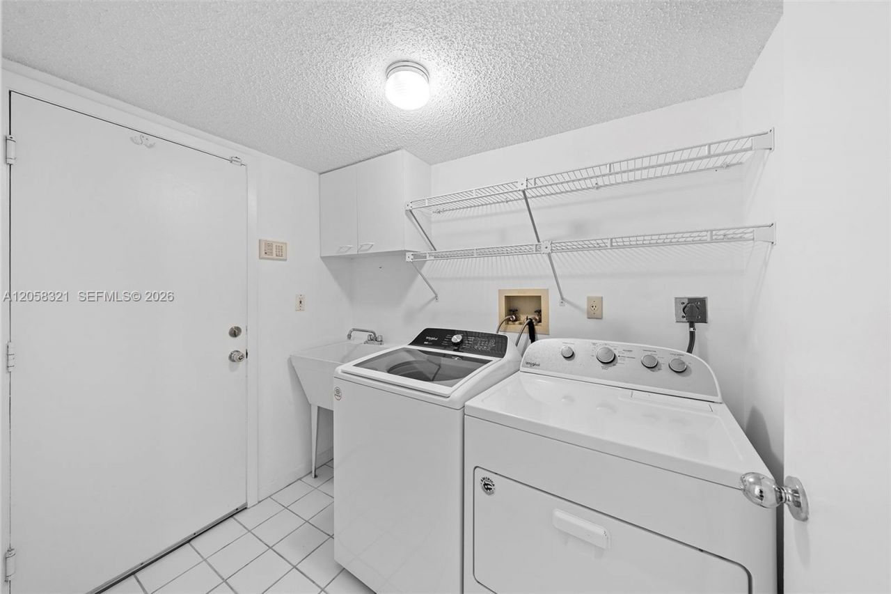 3748 NE 209th Ter, Aventura, FL 33180 Photo