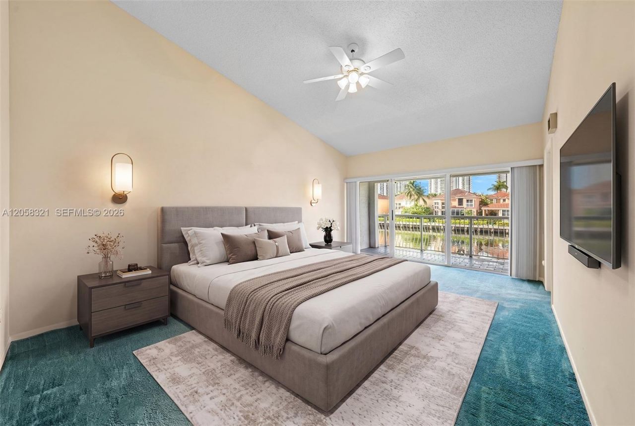 3748 NE 209th Ter, Aventura, FL 33180 Photo