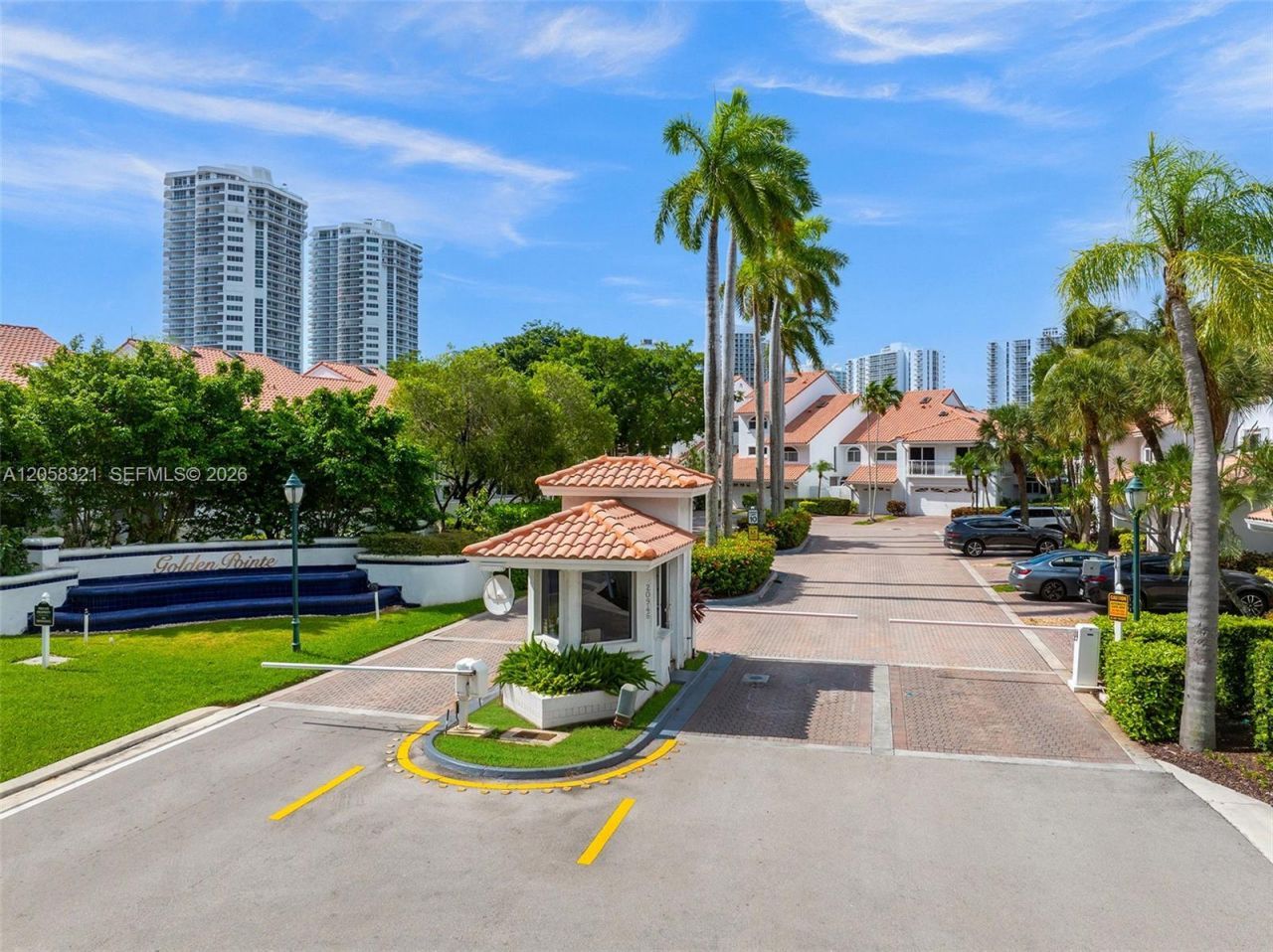 3748 NE 209th Ter, Aventura, FL 33180 Photo