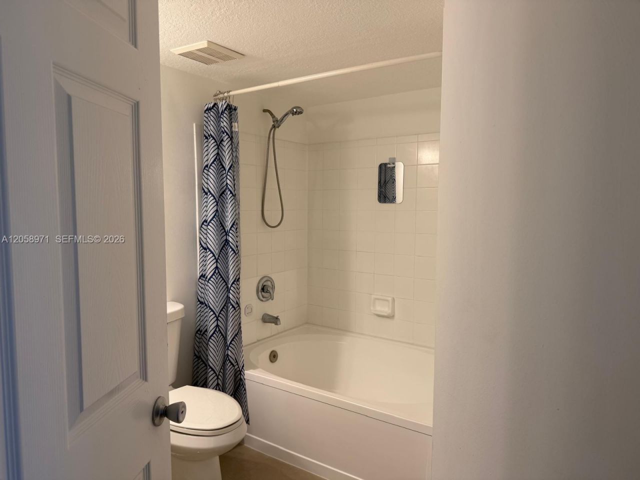 401 Villa Cir , Unit 401, Boynton Beach, FL 33435 Photo