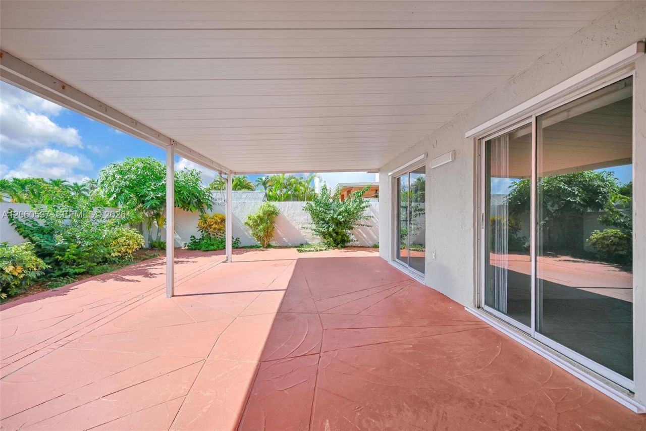 Please Call For Address, Miami, FL 33186 Photo