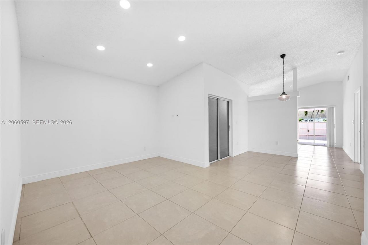 Please Call For Address, Miami, FL 33186 Photo