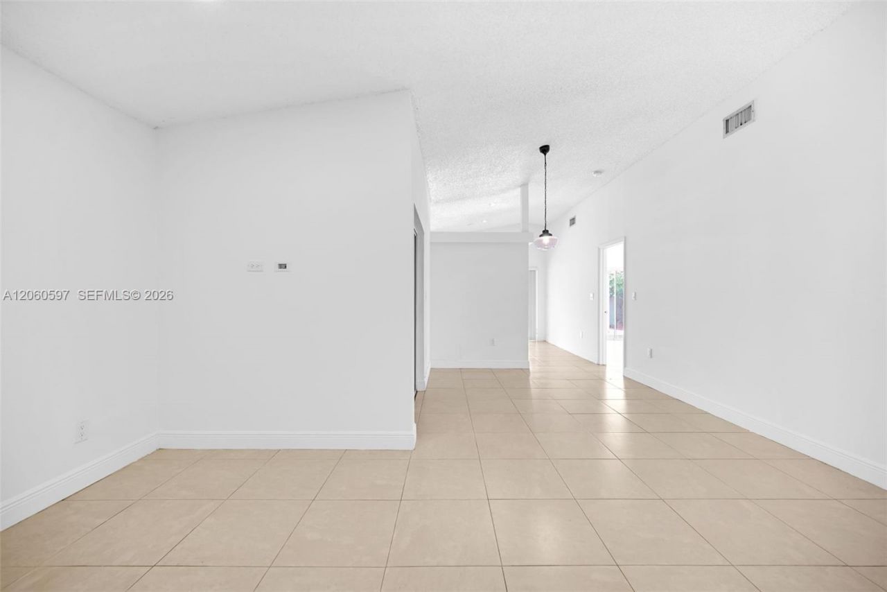 Please Call For Address, Miami, FL 33186 Photo