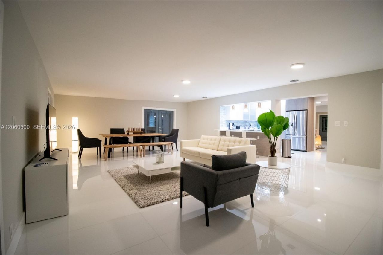 1321 NE 14th St, Fort Lauderdale, FL 33304 Photo