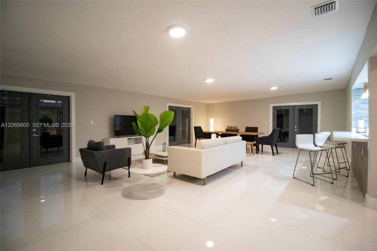 1321 NE 14th St, Fort Lauderdale, FL 33304 Photo