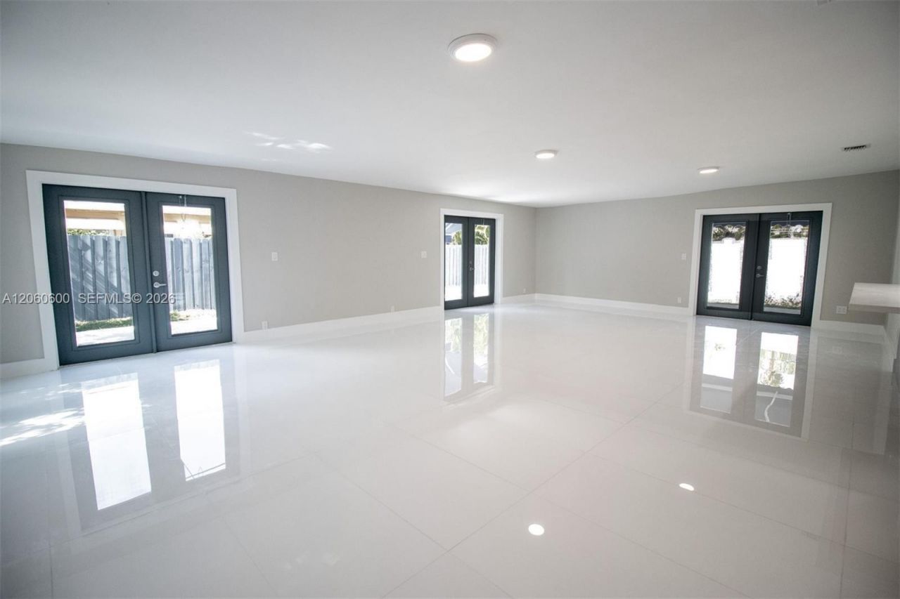 1321 NE 14th St, Fort Lauderdale, FL 33304 Photo