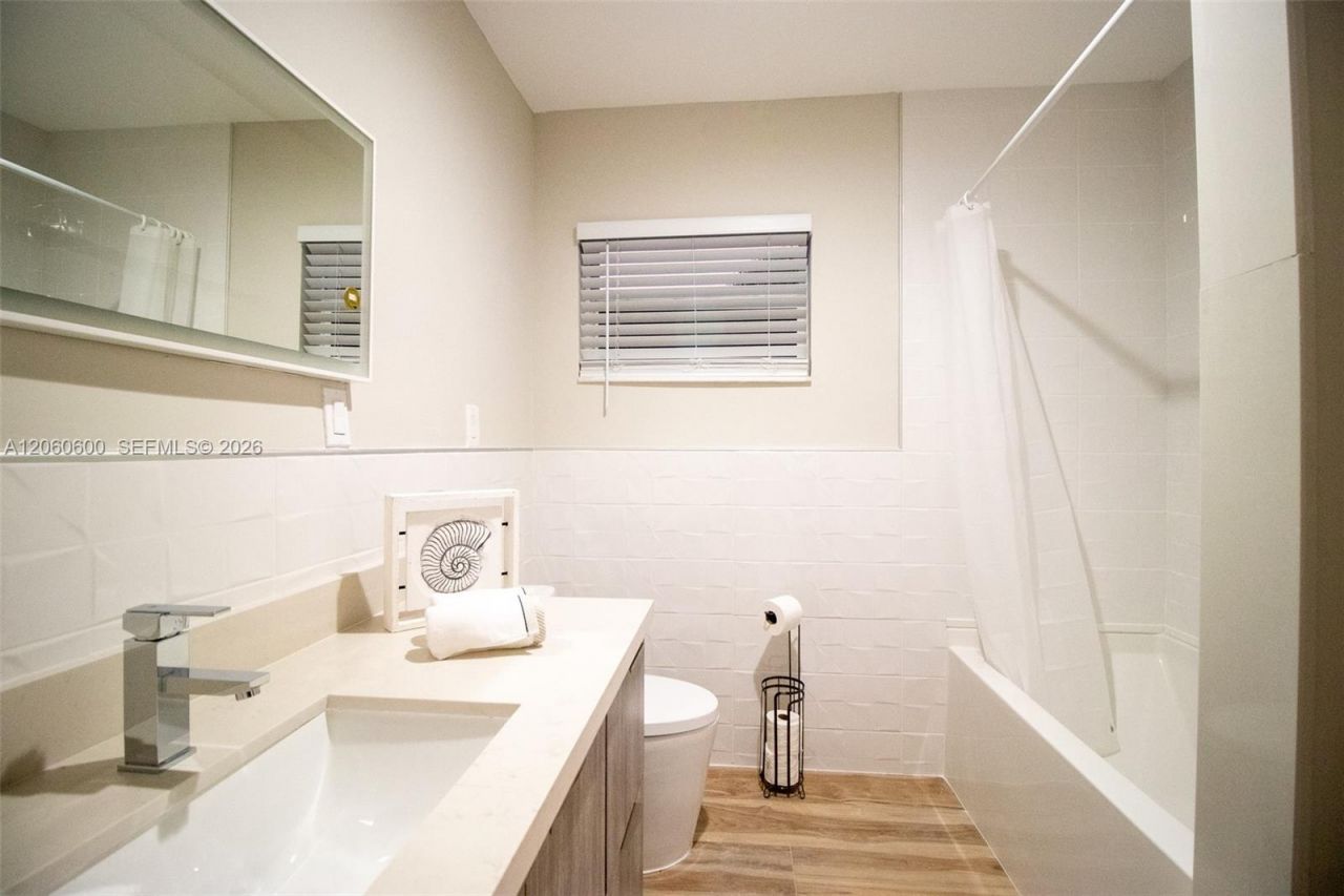 1321 NE 14th St, Fort Lauderdale, FL 33304 Photo