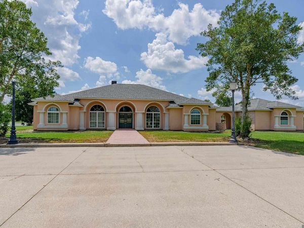 7389 N Hwy 70, Donaldsonville, LA 70346