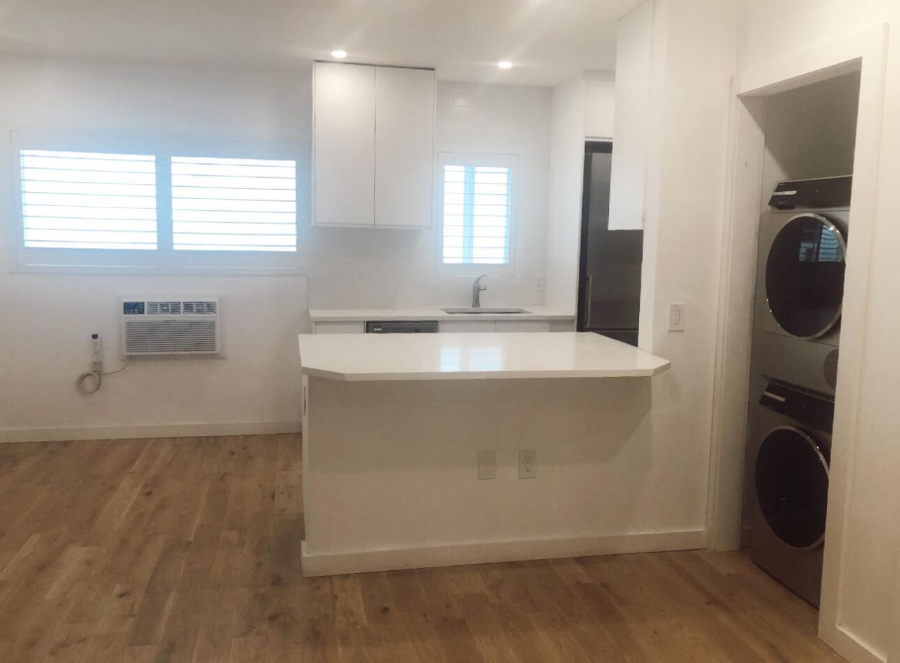 820 3rd Street, Unit 8, Miami Beach, FL 33139 Photo