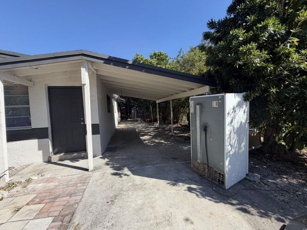 313 SW 15TH Terrace, Delray Beach, FL 33444