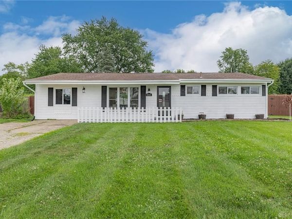 4041 Rosehill Drive, Beavercreek, OH 45431