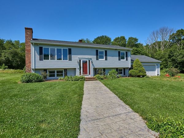 554 Sharps Lot Road, Swansea, MA 02777