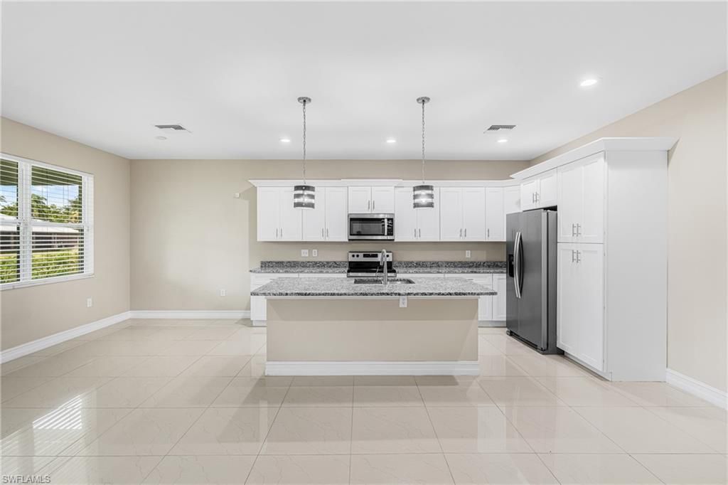 335 4th Ave , Labelle, FL 33935 Photo