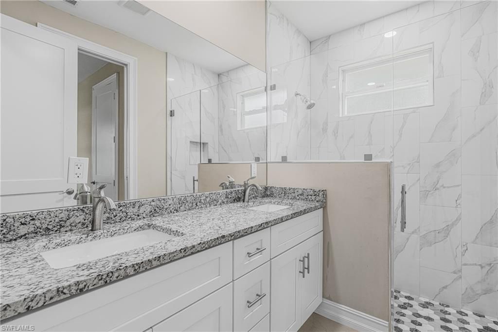 335 4th Ave , Labelle, FL 33935 Photo