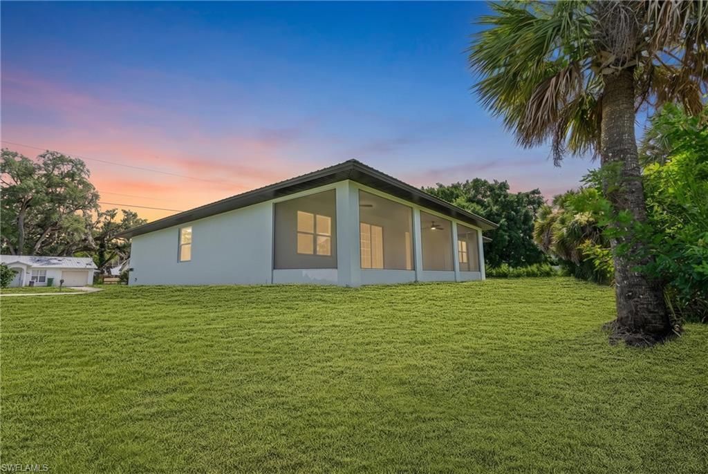 335 4th Ave , Labelle, FL 33935 Photo