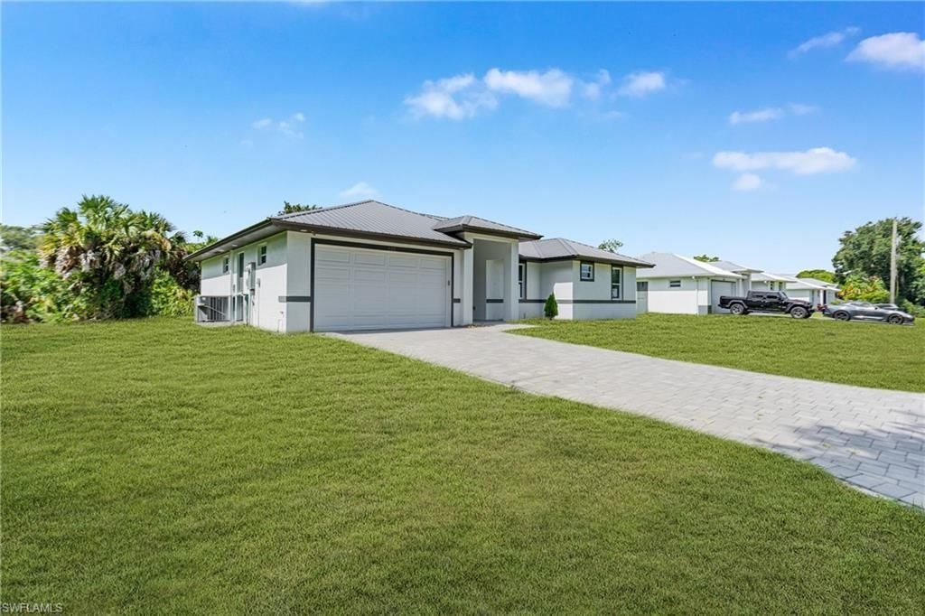 335 4th Ave , Labelle, FL 33935 Photo