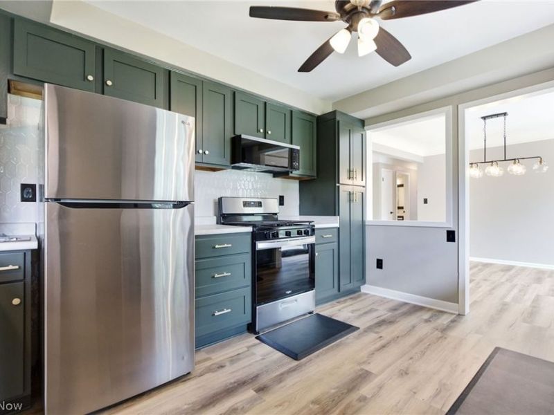 12758 Abbey Road , North Royalton, OH 44133 Photo 14