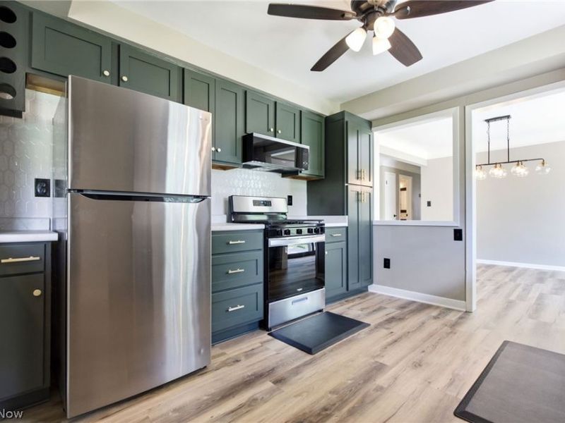 12758 Abbey Road , North Royalton, OH 44133 Photo 16