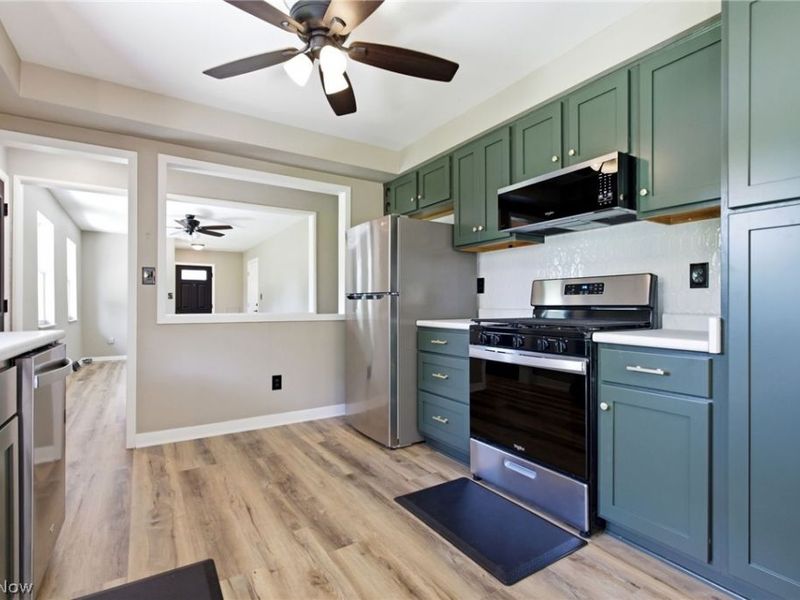 12758 Abbey Road , North Royalton, OH 44133 Photo 17