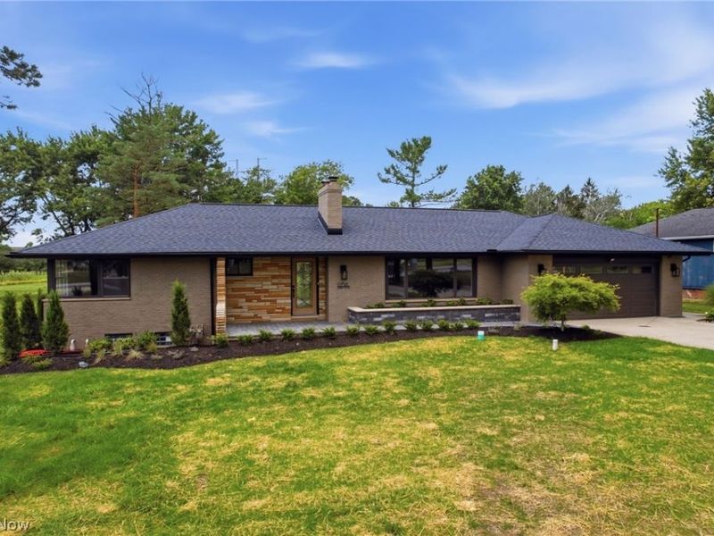 12758 Abbey Road , North Royalton, OH 44133 Photo 2