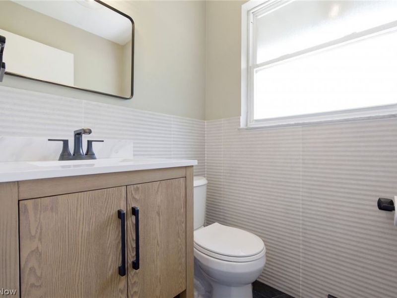 12758 Abbey Road , North Royalton, OH 44133 Photo 32