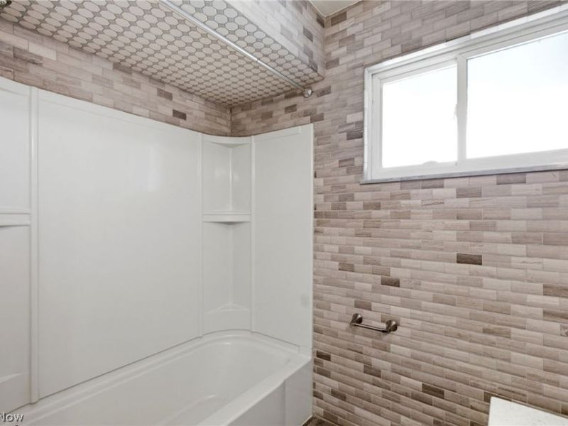 12758 Abbey Road , North Royalton, OH 44133 Photo 35