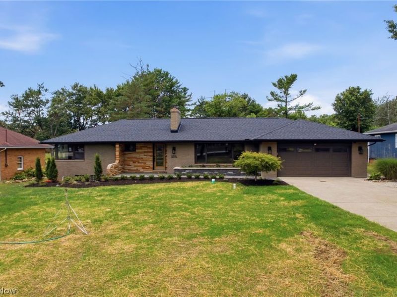 12758 Abbey Road , North Royalton, OH 44133 Photo 4