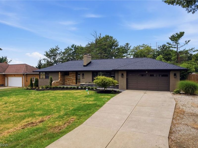 12758 Abbey Road , North Royalton, OH 44133 Photo 5