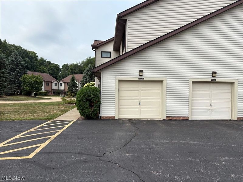 7270 Village Drive, Concord Township, OH 44060 Photo 22