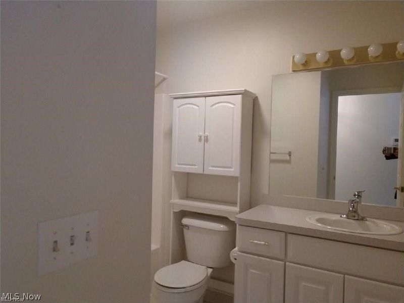 7270 Village Drive, Concord Township, OH 44060 Photo 9