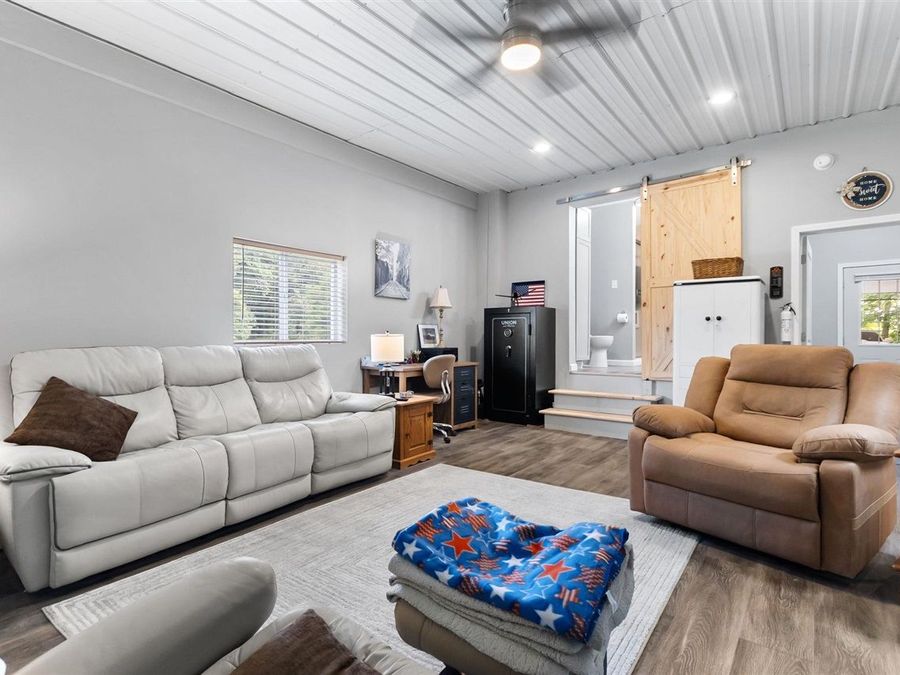 Property Image 44