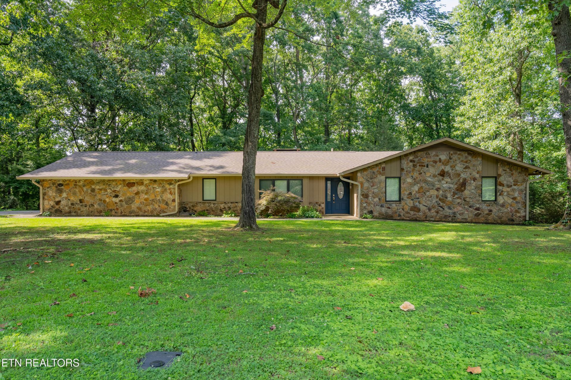 167 Rendezvous Rd, Rockwood, TN 37854 Main Photo