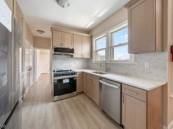 49 Caldwell Pl, Springfield, NJ 07081