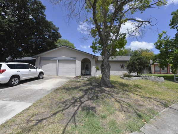 7817 Hunter Oaks, Live Oak, TX 78233