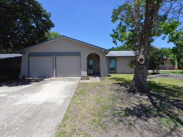 7817 Hunter Oaks, Live Oak, TX 78233