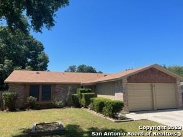 9410 BOWEN DR, San Antonio, TX 78250