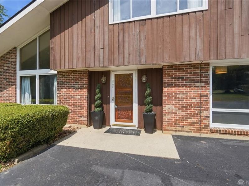 2798 Parakeet Lane, Beavercreek, OH 45434 Photo 5