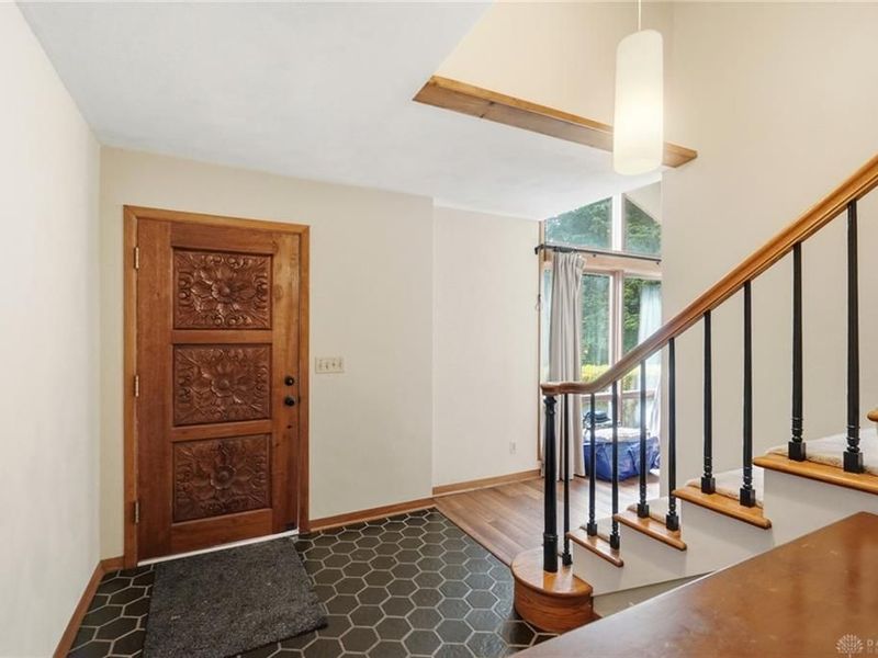 2798 Parakeet Lane, Beavercreek, OH 45434 Photo 6