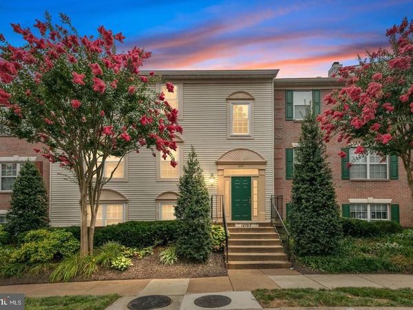 12107 GREEN LEDGE COURT , Unit 102, FAIRFAX, VA 22033