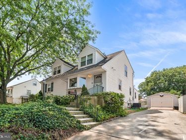 124 N LINE ROAD, NEWTOWN SQUARE, PA 19073